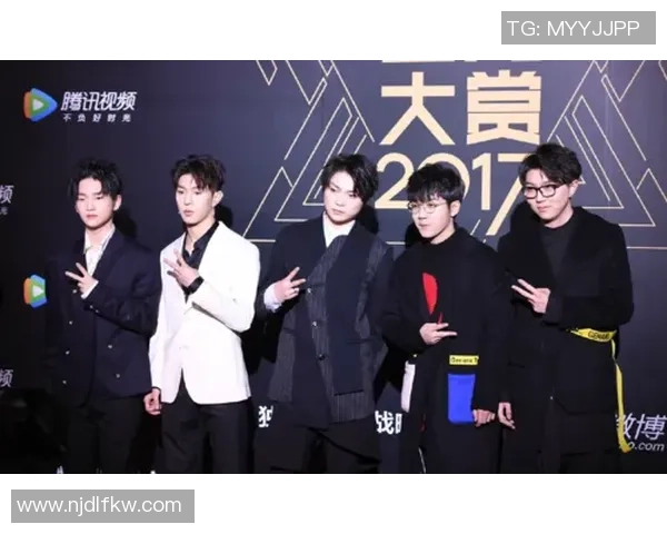 爱坤：从街头少年到足球巨星的成长之路与梦想追寻